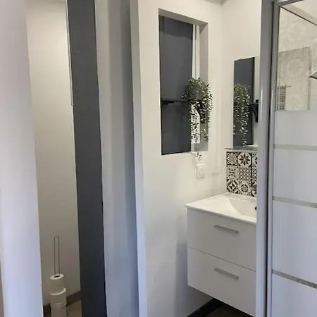 Maisonnette Cosy A 10 Mn De Nantes بيت للعطل